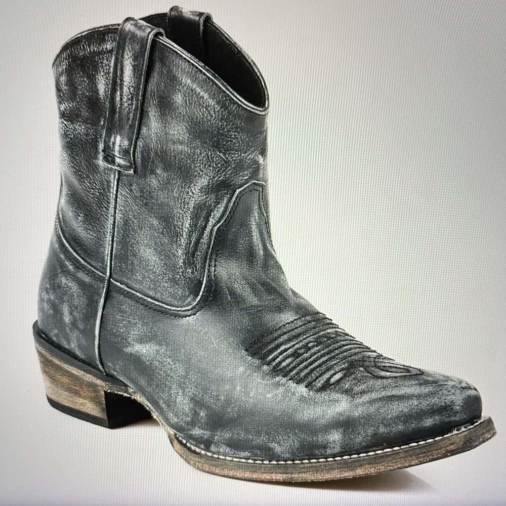 ROPER WOMEN’S DUSTY DISTRESSED BOOTIES - SNIP TOE